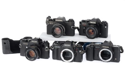Lot 132 - A Selection of 35mm SLR Cameras