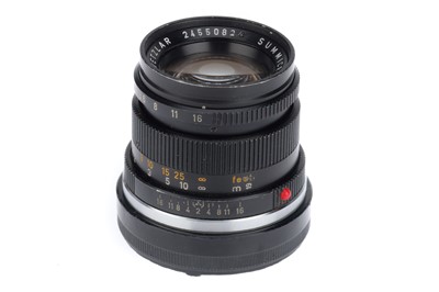 Lot 25 - A Leitz Wetzlar Summicron f/2 50mm Lens
