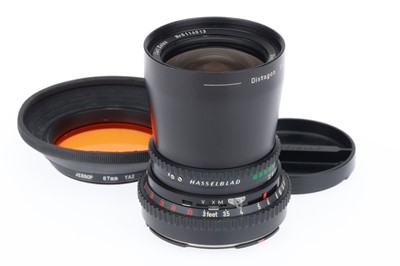 Lot 150 - A Carl Zeiss Distagon T* f/4 50mm Lens