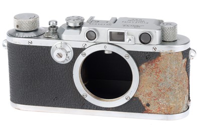 Lot 6 - A Leica IIIa Rangefinder Camera Body