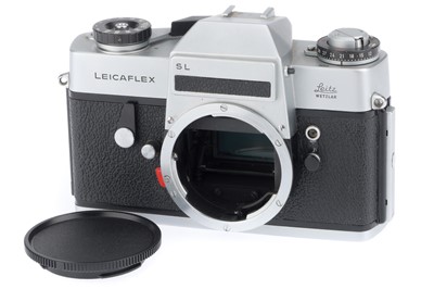 Lot 16 - A Leica Leicaflex SL SLR Camera Body