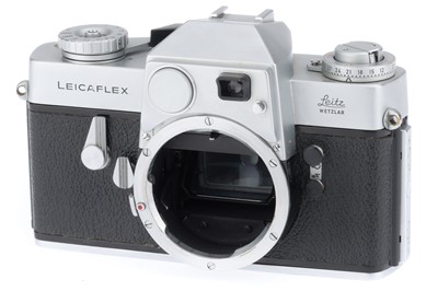 Lot 17 - A Leica Leicaflex SLR Camera Body