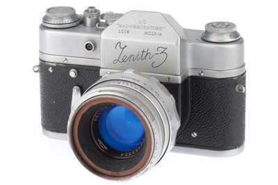 Lot 44 - A Zenith 3 35mm SLR Camera