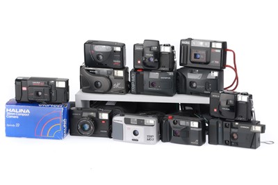 Lot 243 - A Selection of Compact Cameras