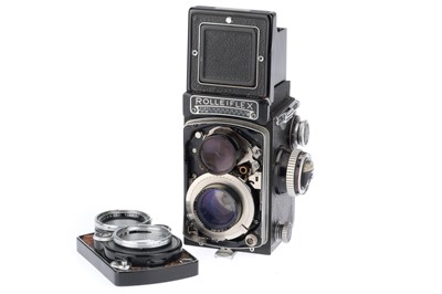 Lot 198 - A Rolleiflex 2.8E Medium Format TLR Camera