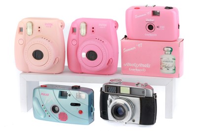 Lot 42 - A Mixed Selection of Cameras