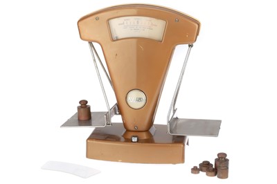 Lot 770 - An Avery Scales