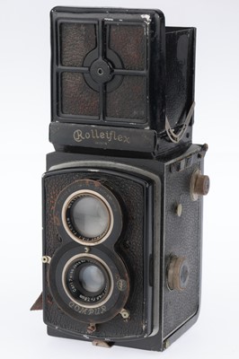 Lot 324 - A Rolleiflex Old Standard TLR Camera