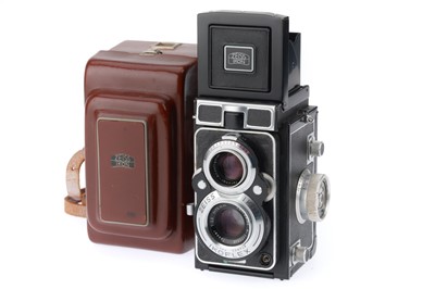 Lot 318 - A Zeiss Ikon Ikoflex 1c Medium Format TLR Camera