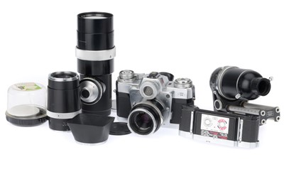 Lot 174 - A Zeiss Ikon Contarex "Bullseye" Camera Outfit