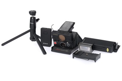 Lot 391 - A Polaroid SX-70 Land Camera Supercolor Auto Focus 2