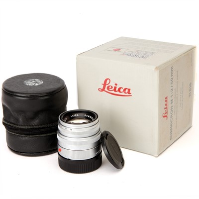 Lot 28 - A Leitz Summicron-M f/2 50mm Lens