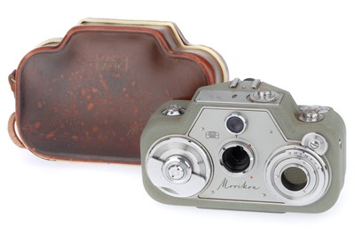 Lot 512 - A Zeiss Ikon Movikon Cine Camera