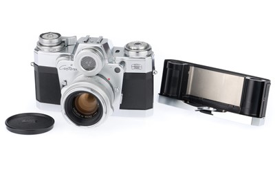 Lot 209 - A Zeiss Ikon Contarex "Bulls-Eye" Camera