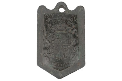 Lot 840 - Bronze Queen William & Mary 7lb wool weight