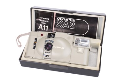 Lot 258 - An Olympus XA2 Compact Camera