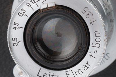 Lot 10 - A Leica IIIa 35mm Rangefinder Camera