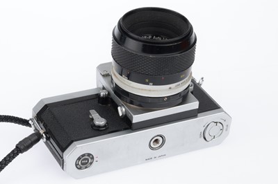 Lot 67 - A Nikon F 35mm SLR Camera Outfit