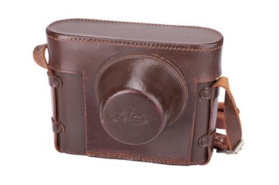 Lot 81 - A Leica Everready Case for MOOLY + Camera