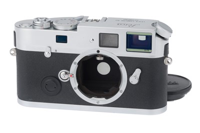 Lot 34 - A Leica M7 A La Carte 0.72 Rangefinder Camera Body