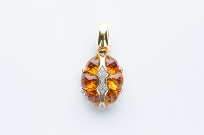 Lot 17 - A 18ct Yellow Gold Citrine & Diamond Pendant