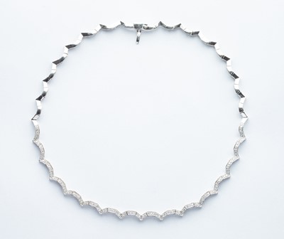 Lot 58 - A 14ct White Gold Diamond Necklace