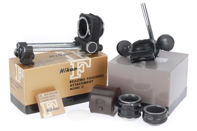 Lot 618 - A Nikon F Bellows Attachment and Slide Copier