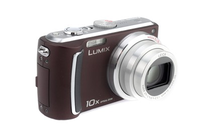 Lot 142 - A Panasonic Lumix TZ5 Compact Digital Camera