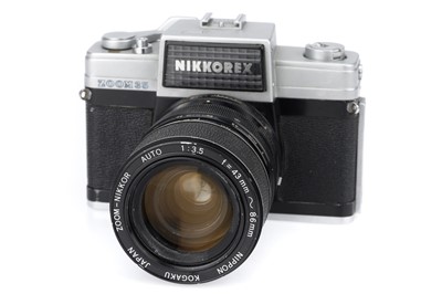 Lot 90 - A Nippon Kogaku Nikkorex Zoom 35 Camera