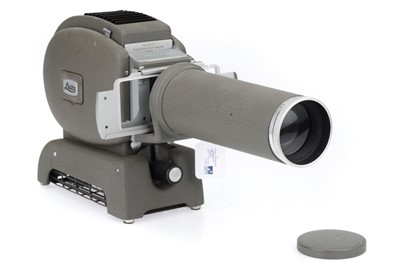 Lot 32 - ꩜ A Leitz Prado 66 Medium Format Slide Projector