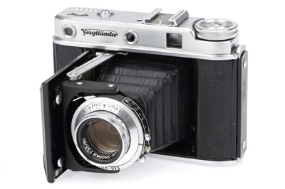 Lot 266 - A Voigtlander Perkeo E Medium Format Folding Rangefinder Camera