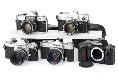 Lot 300 - A Selection of 35mm SLR Cameras