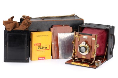 Lot 484 - A Sanderson Regular Model Half-Plate Hand and Stand Camera