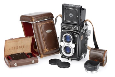 Lot 288 - A Yashica 635 Medium Format TLR Camera