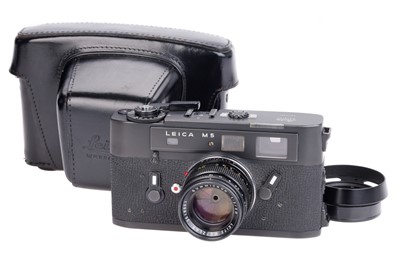Lot 64 - A Leica M5 Rangefinder Camera