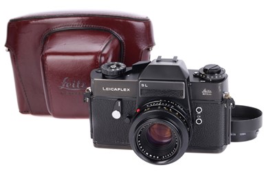Lot 108 - A Leica Leicaflex SL SLR Camera