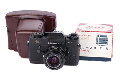 Lot 110 - A Leica Leicaflex SL2 SLR Camera