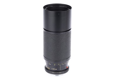 Lot 32 - A Leitz Vario-Elmar-R f/4.5 75-200mm Lens