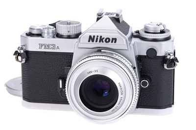 Lot 214 - A Nikon FM3a SLR Camera