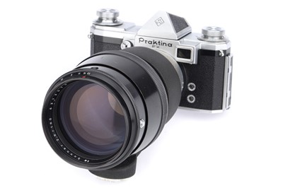 Lot 191 - A KW Praktina FX 35mm SLR Camera