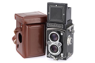 Lot 150 - A Rolleiflex Automat MX-Synch Medium Format TLR Camera