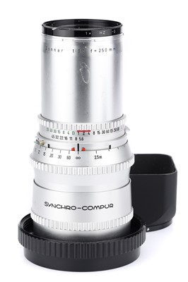Lot 252 - A Carl Zeiss Sonnar f/5.6 250mm Lens