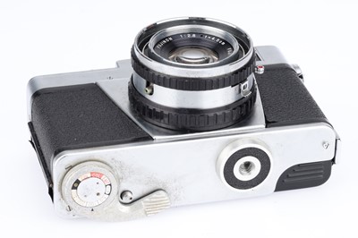 Lot 46 - A Fujica 35-M 35mm Rangefinder Camera