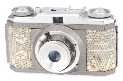Lot 120 - A Montanus Montana Luxus 35mm Viewfinder Camera