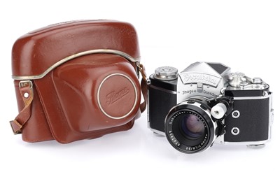 Lot 66 - An Ihagee Exakta Varex IIa 35mm SLR Camera