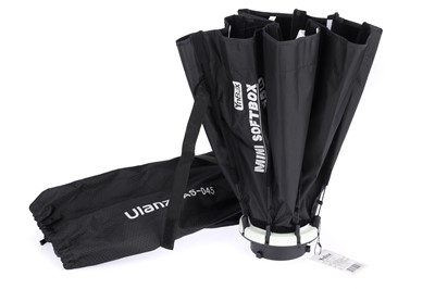 Lot 379 - A Ulanzi AS045 45cm Bowens Mount Softbox