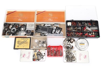 Lot 346 - A Large Quantity of Camera Parts