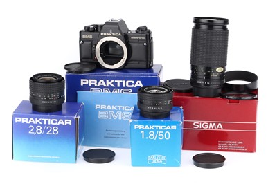 Lot 82 - A Praktica BMS 35mm SLR Camera Outfit