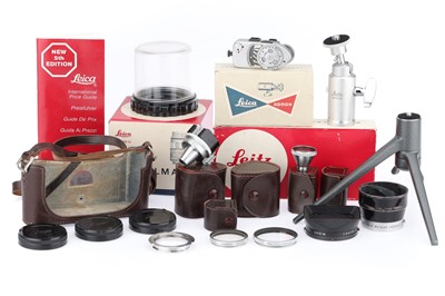 Lot 29 - A Selection of Leitz Photographica