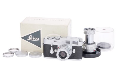 Lot 49 - A Leica M3 Rangefinder Camera